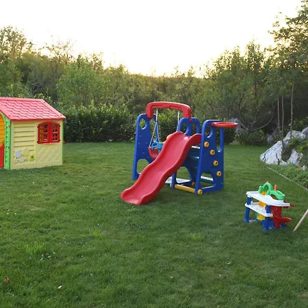 Holiday home Maslina *